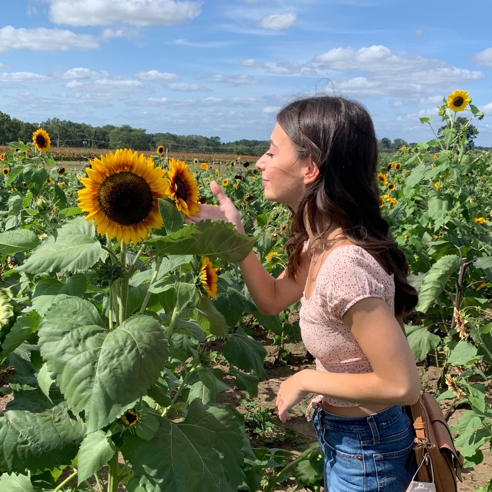 Meet your Posher, Alexandra